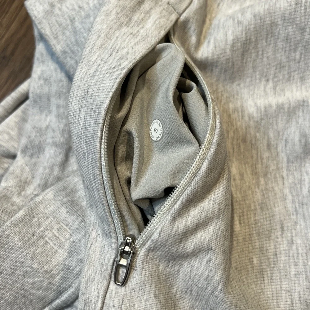 Lululemon City Sweat Joggers Color: Heathered Ultra Light Grey/Sea Salt Size S